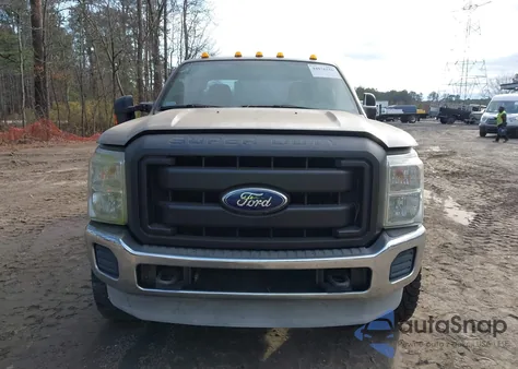 2012 Ford F-250 Xl из США, поврежденный, VIN 1FT7X2B61CEA52722